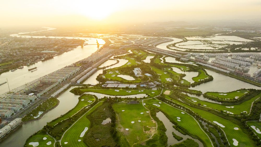 Sân golf 36 hố Vinpearl Golf trên đảo Vũ Yên
